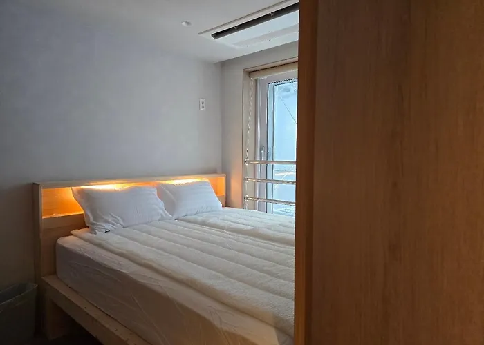 Hotel Urbannest Cheonggye *