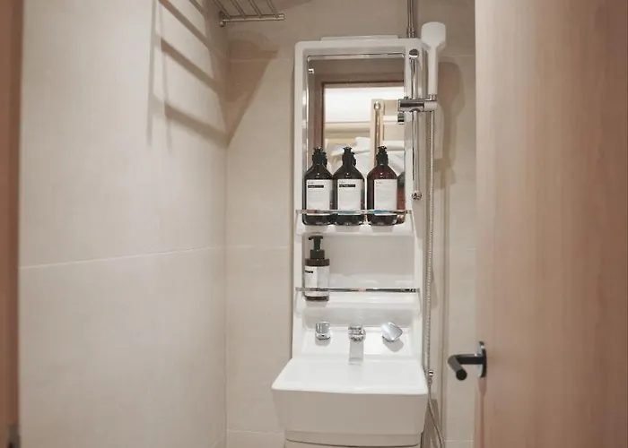 Urbannest Cheonggye Hotel